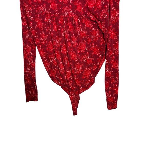 Intimately Free People Printed Turnt Red Bodysuit Size S Floral - Picture 6 of 8
